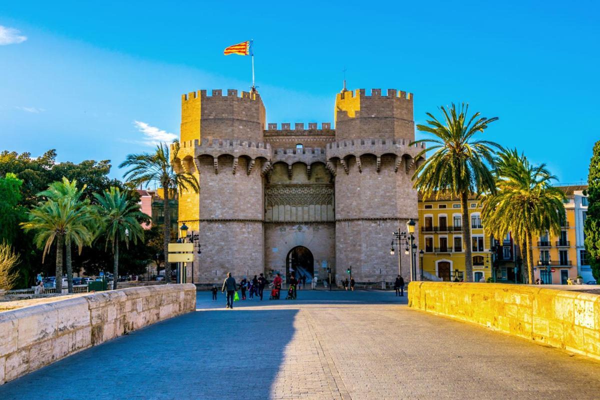 شقة Cozy & Bright Flat At The Entrance Of Old فالنسيا المظهر الخارجي الصورة